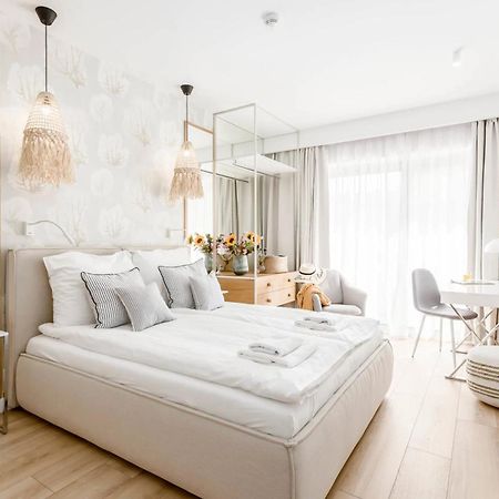 Apartamenty Chmielna 10 - Kompleks Deo - Old Town By Rent Like Home 格但斯克 外观 照片