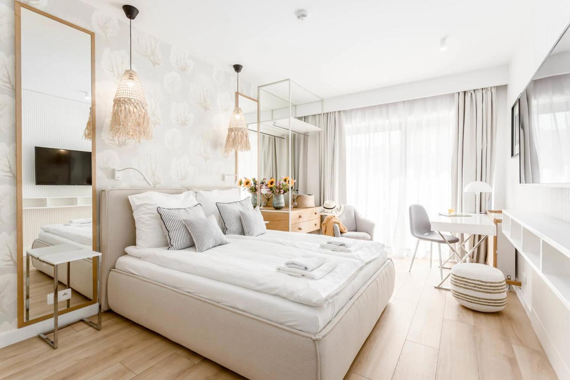 Apartamenty Chmielna 10 - Kompleks Deo - Old Town By Rent Like Home 格但斯克 外观 照片
